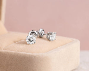 Precious Carbon Earrings Guide: Adorning Elegance, Capturing Moments
