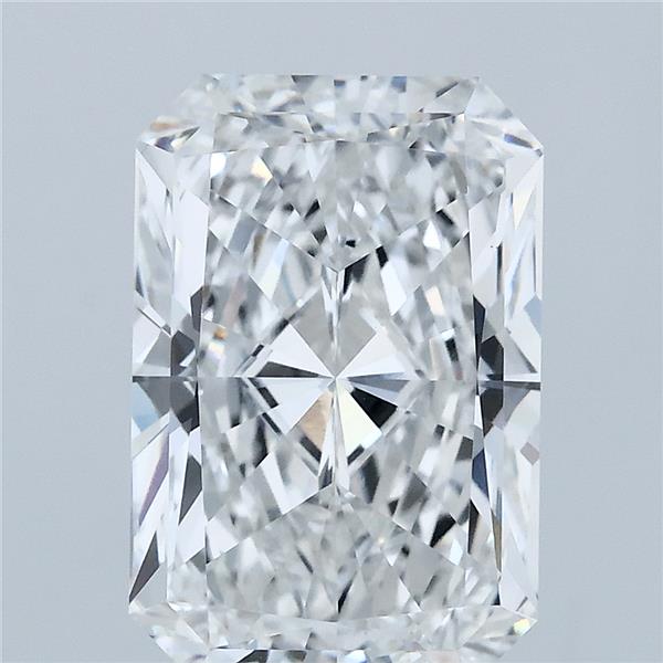 4CT Radiant Cut Lab Grown Diamond E | VVS2 | IGI Certified