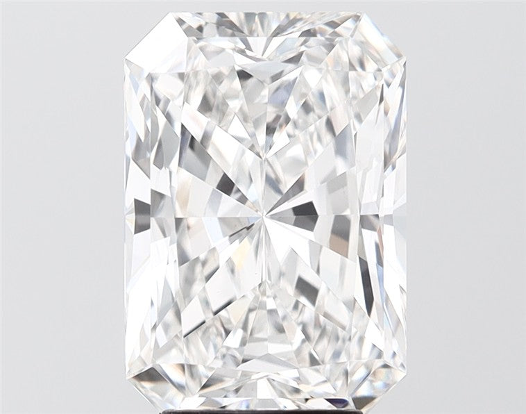 4.11CT Radiant Cut Lab Grown Diamond F | VVS2 | IGI Certified