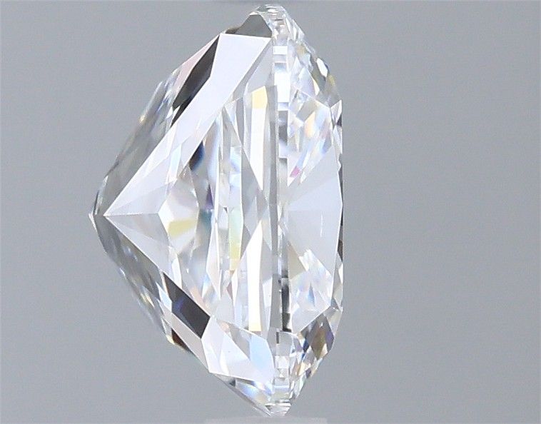 2CT Cushion Cut Lab Grown Diamond D | SI1 | IGI Certified
